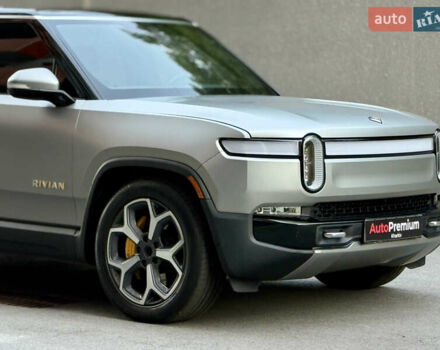 Серый Rivian R1S, объемом двигателя 0 л и пробегом 13 тыс. км за 49000 $, фото 8 на Automoto.ua
