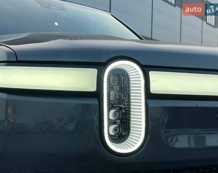 Серый Rivian R1S, объемом двигателя 0 л и пробегом 29 тыс. км за 57490 $, фото 11 на Automoto.ua