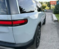 Серый Rivian R1S, объемом двигателя 0 л и пробегом 12 тыс. км за 51700 $, фото 9 на Automoto.ua