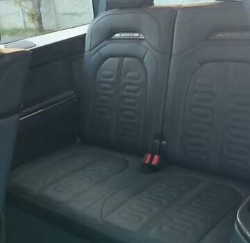 Серый Rivian R1S, объемом двигателя 0 л и пробегом 18 тыс. км за 47000 $, фото 12 на Automoto.ua