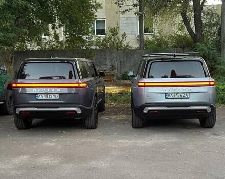 Серый Rivian R1S, объемом двигателя 0 л и пробегом 2 тыс. км за 47500 $, фото 46 на Automoto.ua