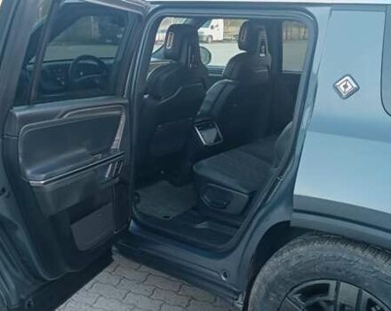 Серый Rivian R1S, объемом двигателя 0 л и пробегом 18 тыс. км за 47000 $, фото 10 на Automoto.ua