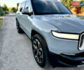 Серый Rivian R1S, объемом двигателя 0 л и пробегом 12 тыс. км за 51700 $, фото 6 на Automoto.ua