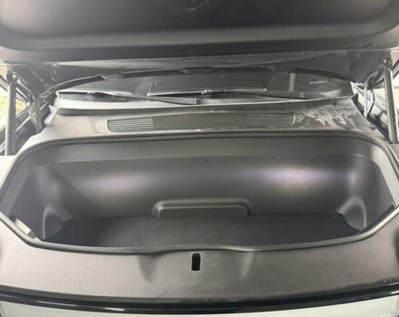 Серый Rivian R1S, объемом двигателя 0 л и пробегом 28 тыс. км за 49900 $, фото 8 на Automoto.ua