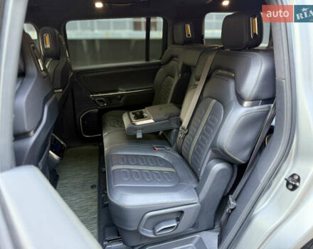 Серый Rivian R1S, объемом двигателя 0 л и пробегом 13 тыс. км за 49000 $, фото 13 на Automoto.ua