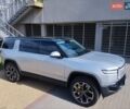 Серый Rivian R1S, объемом двигателя 0 л и пробегом 14 тыс. км за 57000 $, фото 18 на Automoto.ua