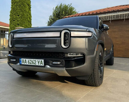 Серый Rivian R1S, объемом двигателя 0 л и пробегом 17 тыс. км за 82500 $, фото 29 на Automoto.ua