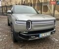 Серый Rivian R1S, объемом двигателя 0 л и пробегом 4 тыс. км за 54700 $, фото 4 на Automoto.ua