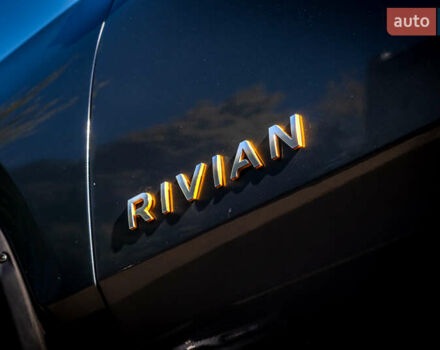 Серый Rivian R1S, объемом двигателя 0 л и пробегом 10 тыс. км за 49900 $, фото 22 на Automoto.ua