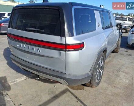 Сірий Rivian R1S, об'ємом двигуна 0 л та пробігом 13 тис. км за 32100 $, фото 17 на Automoto.ua