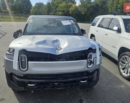 Сірий Rivian R1S, об'ємом двигуна 0 л та пробігом 13 тис. км за 32100 $, фото 1 на Automoto.ua