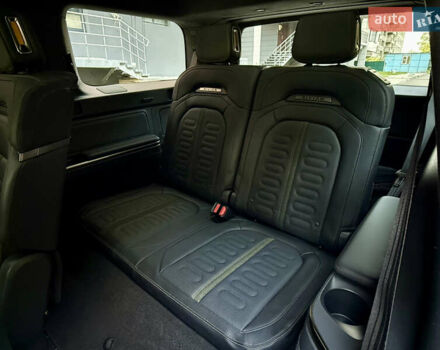 Серый Rivian R1S, объемом двигателя 0 л и пробегом 13 тыс. км за 49000 $, фото 15 на Automoto.ua