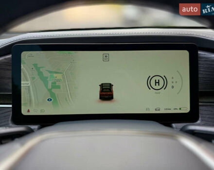 Серый Rivian R1S, объемом двигателя 0 л и пробегом 13 тыс. км за 49000 $, фото 25 на Automoto.ua