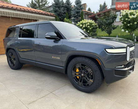 Серый Rivian R1S, объемом двигателя 0 л и пробегом 17 тыс. км за 82500 $, фото 22 на Automoto.ua