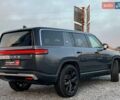 Серый Rivian R1S, объемом двигателя 0 л и пробегом 29 тыс. км за 57490 $, фото 6 на Automoto.ua