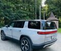Серый Rivian R1S, объемом двигателя 0 л и пробегом 2 тыс. км за 61500 $, фото 14 на Automoto.ua