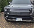 Сірий Rivian R1S, об'ємом двигуна 0 л та пробігом 6 тис. км за 62999 $, фото 1 на Automoto.ua