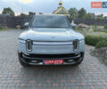 Rivian R1S 2024 в Луцке на Automoto.ua Серый Rivian R1S, объемом двигателя 0 л и пробегом 18 тыс. км за 60500 $, фото 2 на Automoto.ua