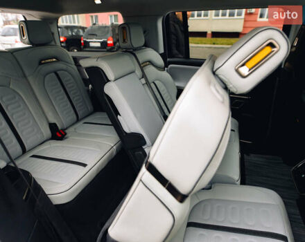 Серый Rivian R1S, объемом двигателя 0 л и пробегом 10 тыс. км за 63000 $, фото 49 на Automoto.ua