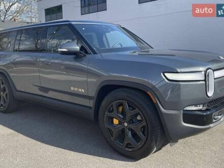 Rivian R1S 2023 в Одессе на Automoto.ua Серый Rivian R1S, объемом двигателя 0 л и пробегом 13 тыс. км за 70000 $, фото 1 на Automoto.ua