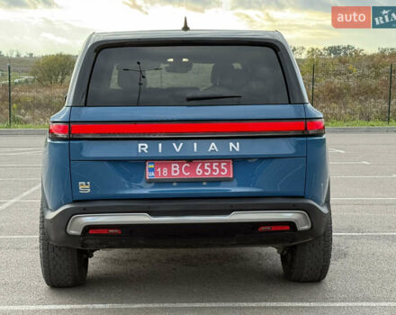 Синий Rivian R1S, объемом двигателя 0 л и пробегом 62 тыс. км за 43000 $, фото 10 на Automoto.ua