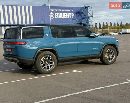 Синий Rivian R1S, объемом двигателя 0 л и пробегом 62 тыс. км за 43000 $, фото 2 на Automoto.ua