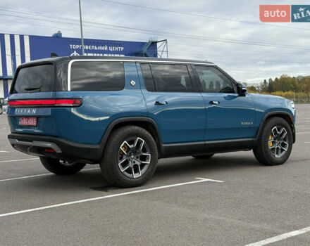 Синий Rivian R1S, объемом двигателя 0 л и пробегом 62 тыс. км за 43000 $, фото 3 на Automoto.ua