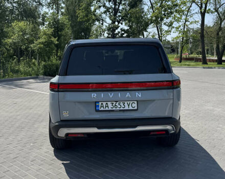 Синий Rivian R1S, объемом двигателя 0 л и пробегом 22 тыс. км за 51500 $, фото 5 на Automoto.ua