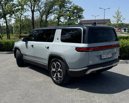 Синий Rivian R1S, объемом двигателя 0 л и пробегом 22 тыс. км за 51500 $, фото 4 на Automoto.ua