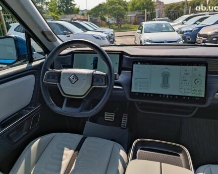 Синий Rivian R1S, объемом двигателя 0 л и пробегом 10 тыс. км за 55990 $, фото 33 на Automoto.ua