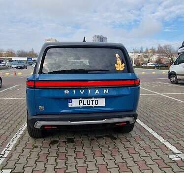 Синий Rivian R1S, объемом двигателя 0 л и пробегом 47 тыс. км за 55300 $, фото 36 на Automoto.ua