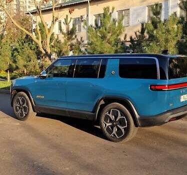 Синий Rivian R1S, объемом двигателя 0 л и пробегом 47 тыс. км за 55300 $, фото 51 на Automoto.ua