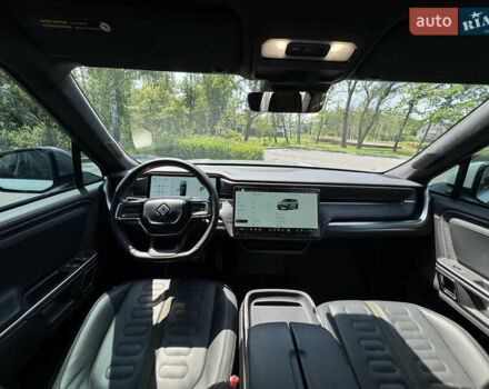 Синий Rivian R1S, объемом двигателя 0 л и пробегом 22 тыс. км за 51500 $, фото 8 на Automoto.ua