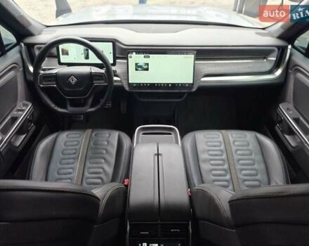 Синій Rivian R1S, об'ємом двигуна 0 л та пробігом 18 тис. км за 58900 $, фото 28 на Automoto.ua