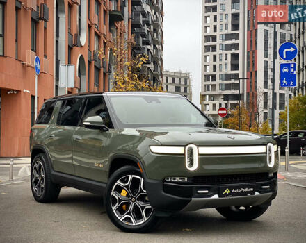 Зеленый Rivian R1S, объемом двигателя 0 л и пробегом 34 тыс. км за 46990 $, фото 1 на Automoto.ua