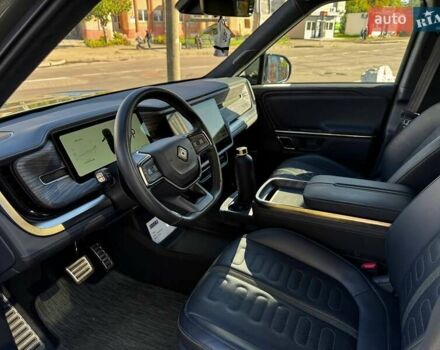 Зелений Rivian R1S, об'ємом двигуна 0 л та пробігом 33 тис. км за 48500 $, фото 9 на Automoto.ua