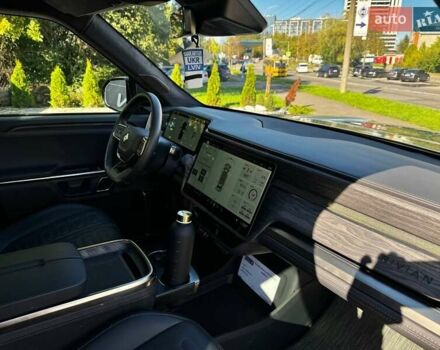 Зелений Rivian R1S, об'ємом двигуна 0 л та пробігом 33 тис. км за 48500 $, фото 14 на Automoto.ua