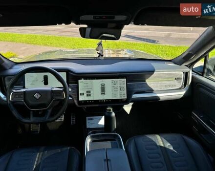 Зелений Rivian R1S, об'ємом двигуна 0 л та пробігом 33 тис. км за 48500 $, фото 10 на Automoto.ua