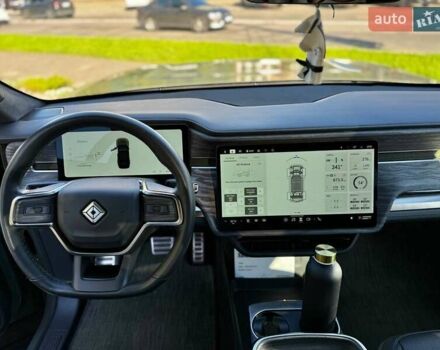 Зелений Rivian R1S, об'ємом двигуна 0 л та пробігом 33 тис. км за 48500 $, фото 12 на Automoto.ua