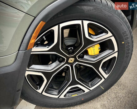 Зеленый Rivian R1S, объемом двигателя 0 л и пробегом 34 тыс. км за 46990 $, фото 13 на Automoto.ua