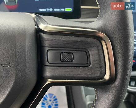 Зелений Rivian R1S, об'ємом двигуна 0 л та пробігом 26 тис. км за 49950 $, фото 15 на Automoto.ua