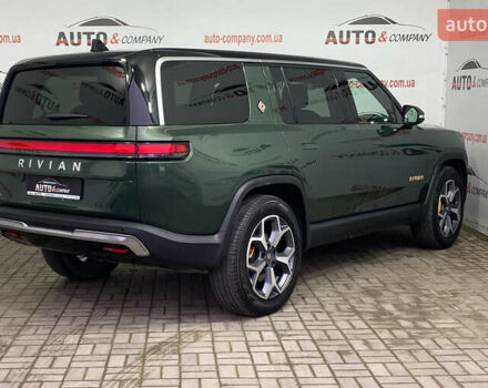 Зелений Rivian R1S, об'ємом двигуна 0 л та пробігом 26 тис. км за 49950 $, фото 2 на Automoto.ua