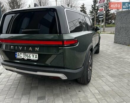 Зелений Rivian R1S, об'ємом двигуна 0 л та пробігом 35 тис. км за 54500 $, фото 2 на Automoto.ua