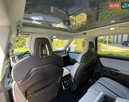 Зелений Rivian R1S, об'ємом двигуна 0 л та пробігом 2 тис. км за 28400 $, фото 13 на Automoto.ua