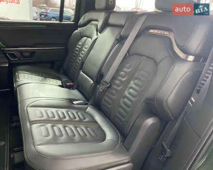 Зелений Rivian R1S, об'ємом двигуна 0 л та пробігом 26 тис. км за 49950 $, фото 11 на Automoto.ua