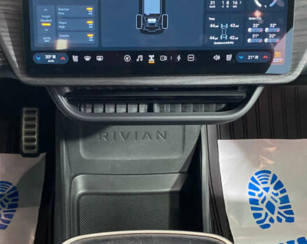 Зелений Rivian R1S, об'ємом двигуна 0 л та пробігом 26 тис. км за 49950 $, фото 18 на Automoto.ua