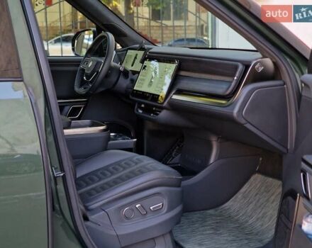 Зеленый Rivian R1S, объемом двигателя 0 л и пробегом 34 тыс. км за 79990 $, фото 63 на Automoto.ua