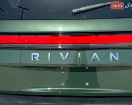 Зелений Rivian R1S, об'ємом двигуна 0 л та пробігом 2 тис. км за 28400 $, фото 5 на Automoto.ua