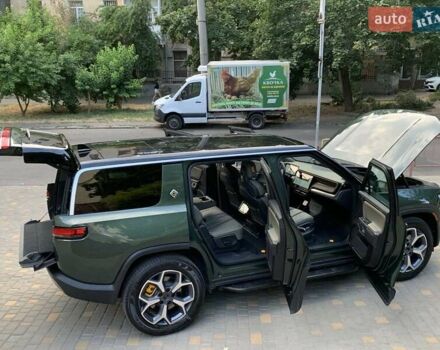 Зеленый Rivian R1S, объемом двигателя 0 л и пробегом 17 тыс. км за 50000 $, фото 19 на Automoto.ua