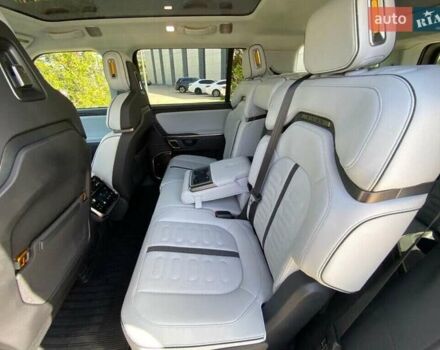 Зелений Rivian R1S, об'ємом двигуна 0 л та пробігом 2 тис. км за 28400 $, фото 11 на Automoto.ua